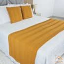 Kit Peseira Tricot Casal com 2 Almofadas